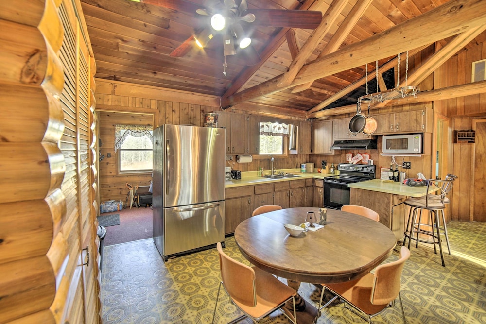 Cornell Home w/ Fire Pit & Hunting Access!