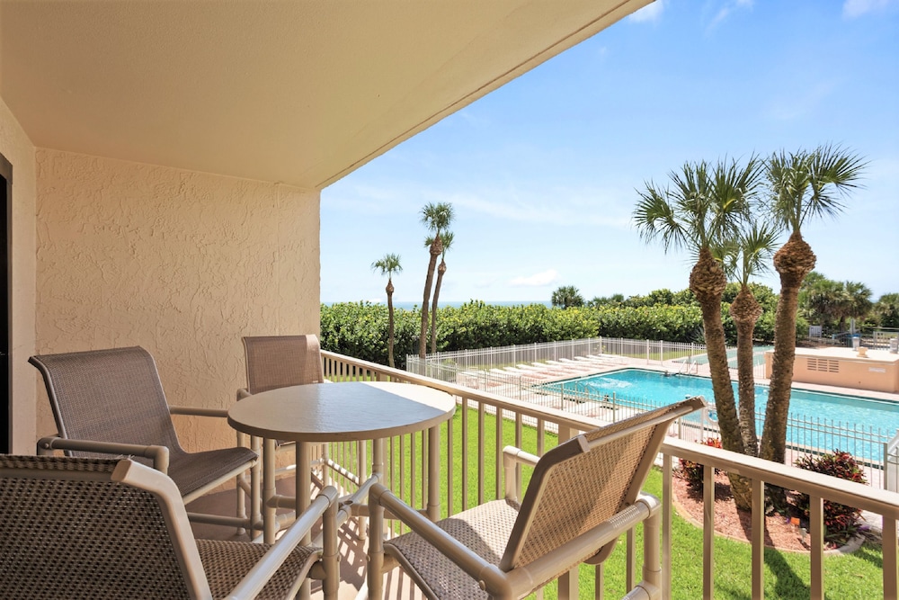 Canaveral Towers by Happy Palm Stays