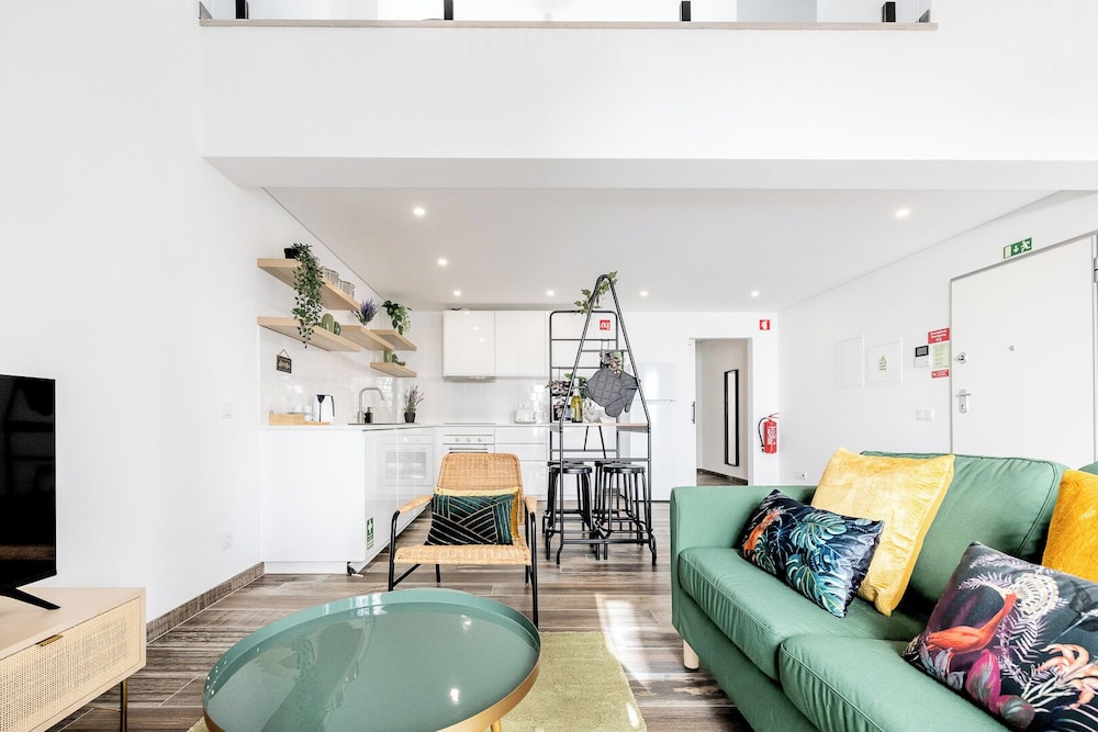 Roots Apartments