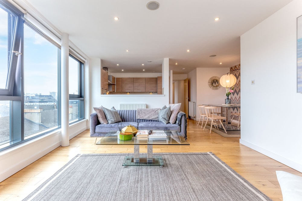 Executive 7 Apartments