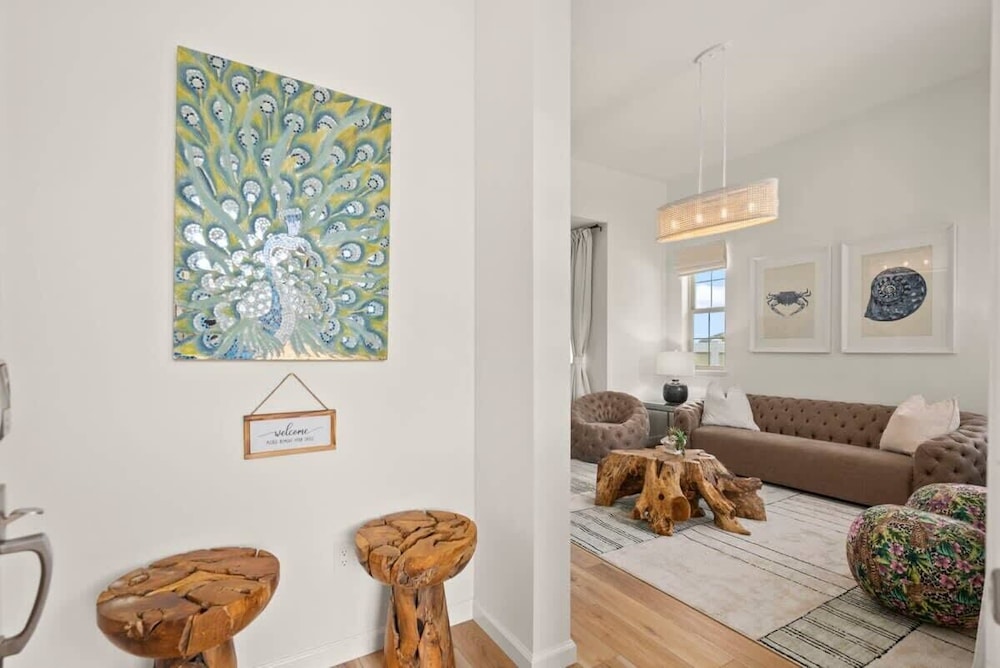 @ Marbella Lane - Paradise Point Close to Beaches