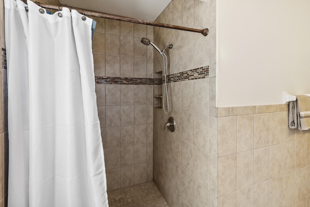 5/3 Vacation Home With a Large Pool Near the Disney Attractions!!