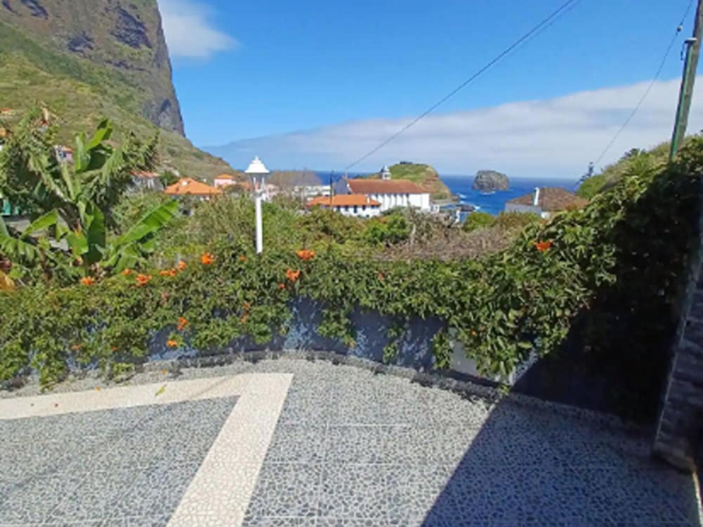 Villa With sea Views in Porto da Cruz