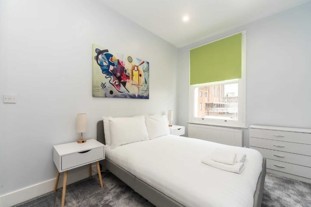 Clapham Sanctuary Apartment