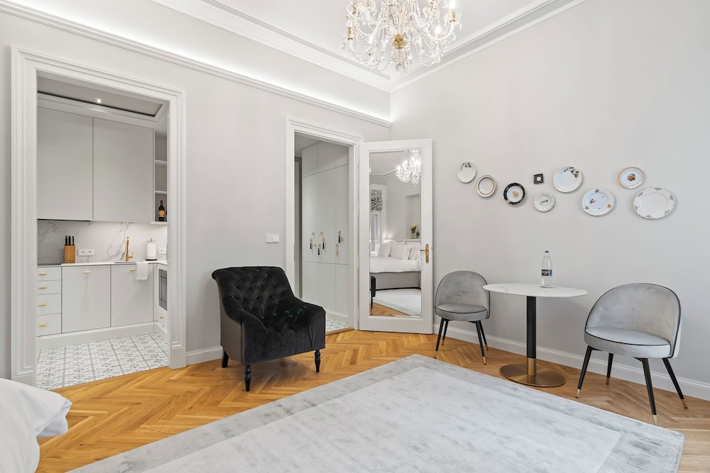 Vodičkova Luxury Suites