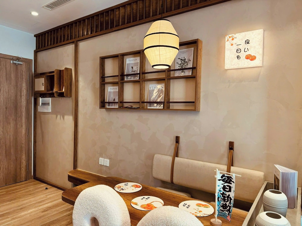 Sakura Homestay - Landmark Ecopark
