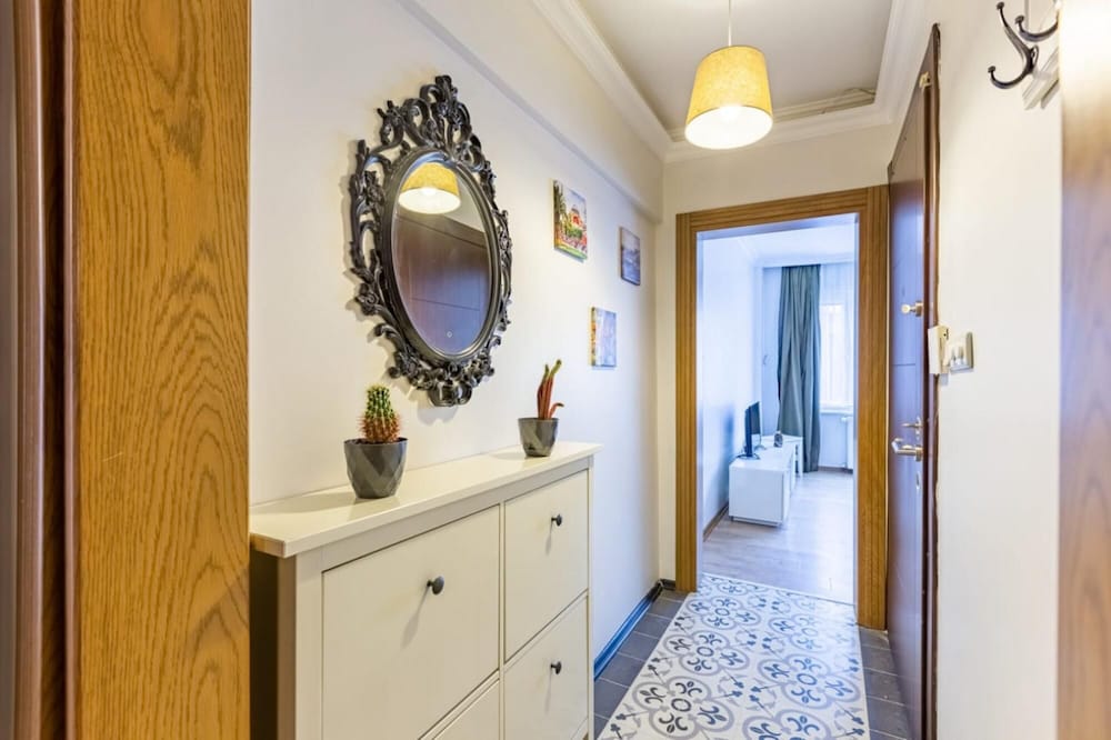 Cozy Flat With Dreamy Bosphorus View in Beyoglu