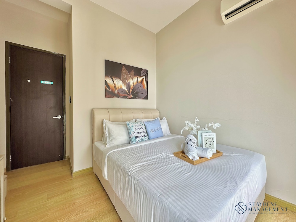Country Garden Danga Bay Sea View Homestay by Stayrene