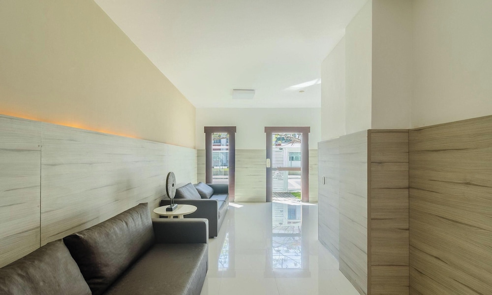 3BR Apt 300m From the Beach in Cabo Frio - Ecs0202