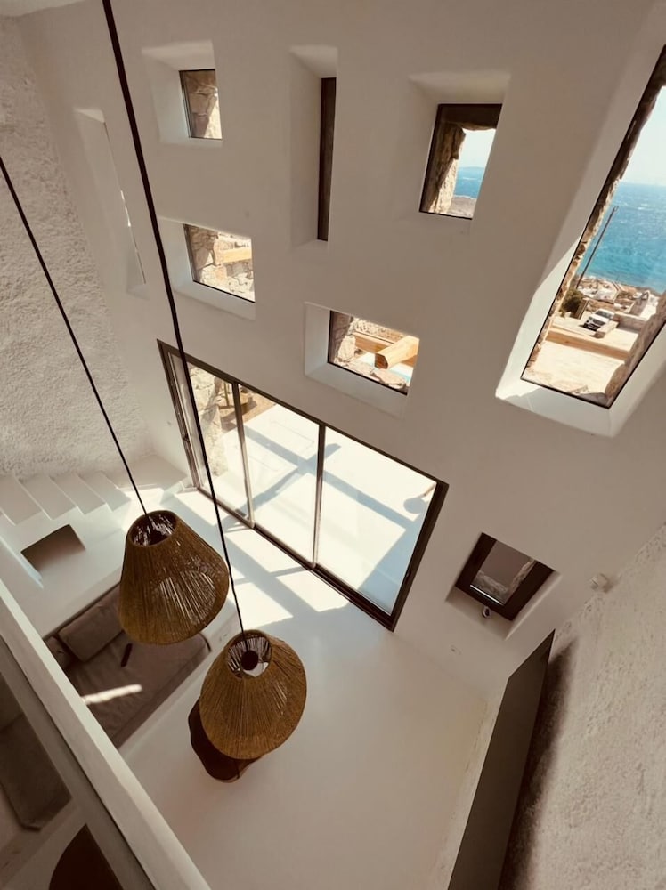 Ria Mar Villas & Suites by Live&Travel