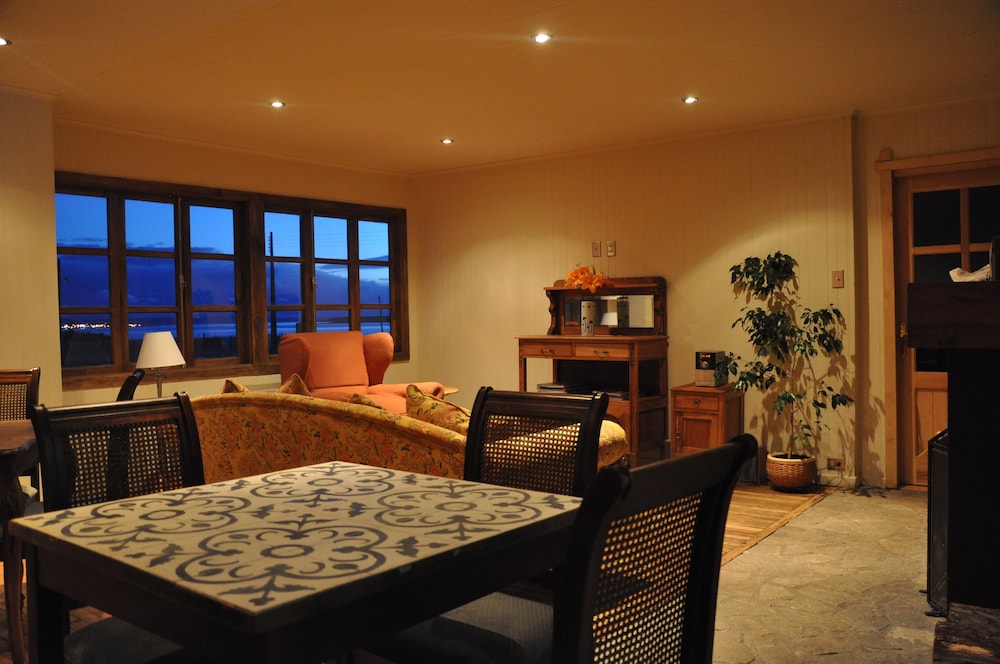 Bories House view 3