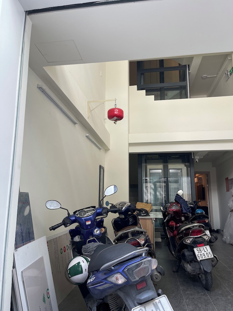 Unite StayCation Le Van Sy