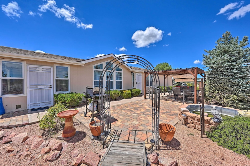Payson Vacations - Charming Payson Home w/ Arizona Room  Grill! - Property Image 1