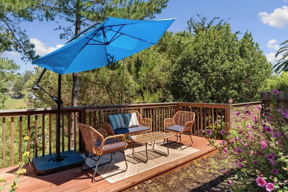 @ Marbella Lane - Stylish 4BR w/ Revitalizing View