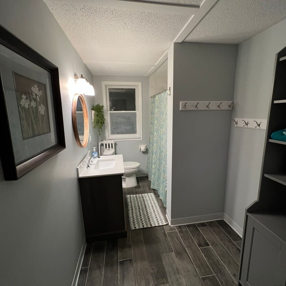 4BR 2BA Home in Charming St Paul - Sleeps 10
