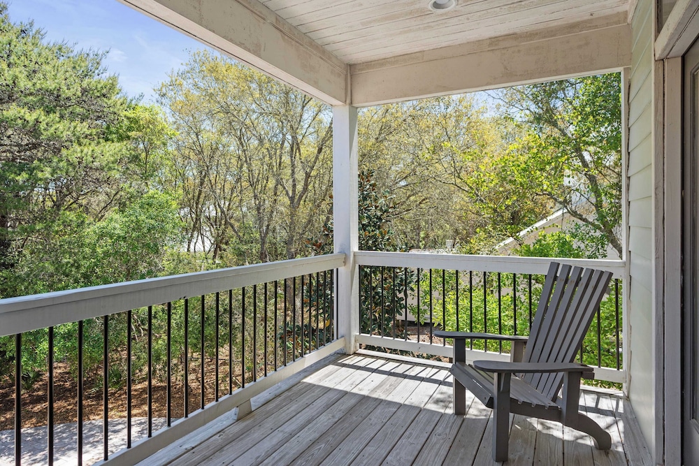 30A Beach House w/ Private Pool, Fire Pit, BBQ & Golf Cart to Rosemary Beach
