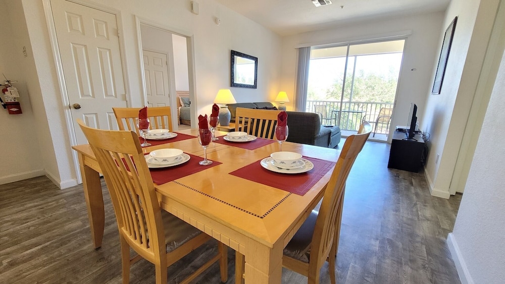 Wp2300si Windsor Palm 3 Bed Condo 3 Bedroom Condo
