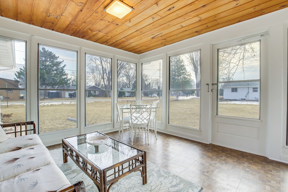 Walk to Lake: Family Getaway w/ Yard in Menasha!