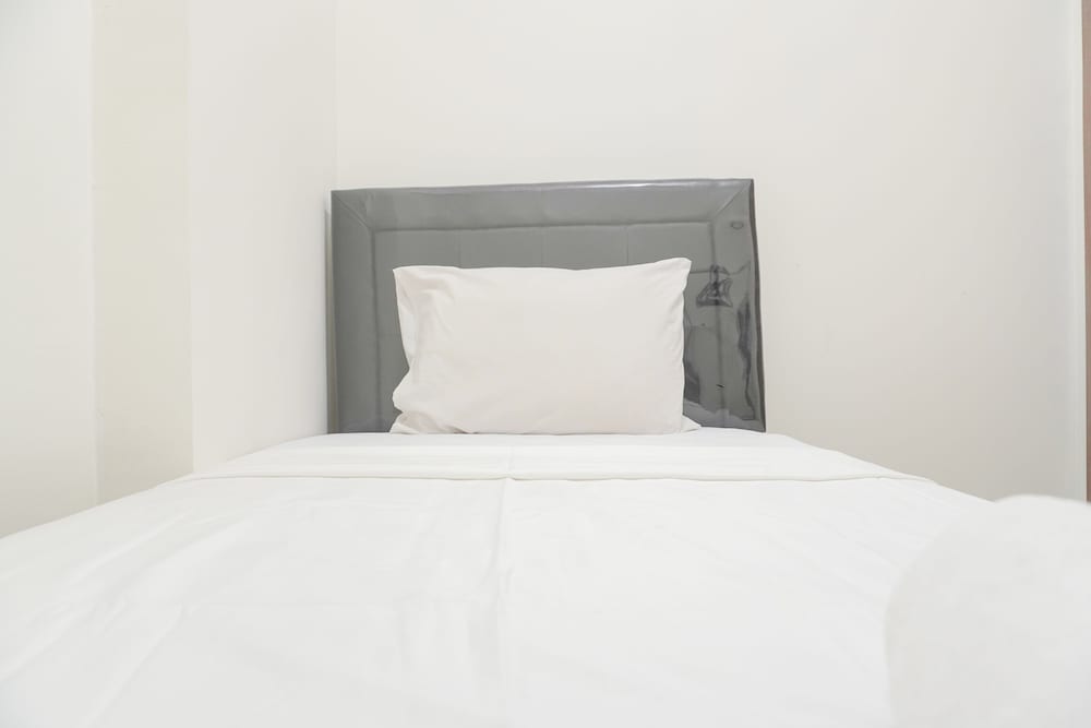 Comfy Stay 2BR at Podomoro Golf View Apartment