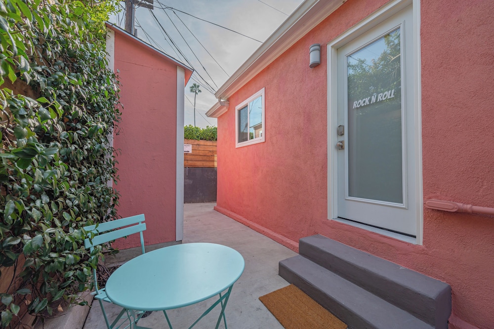 The Gower Street Bungalows by AvantStay