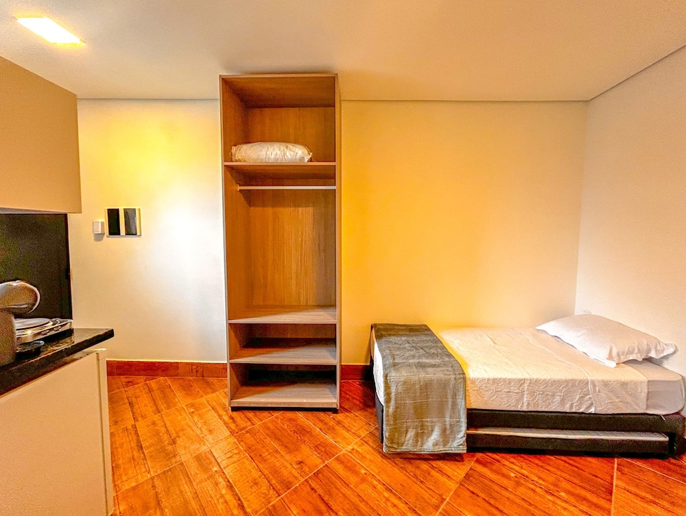 Incr vel Flat a Beira mar na Praia de Guaratuba SP