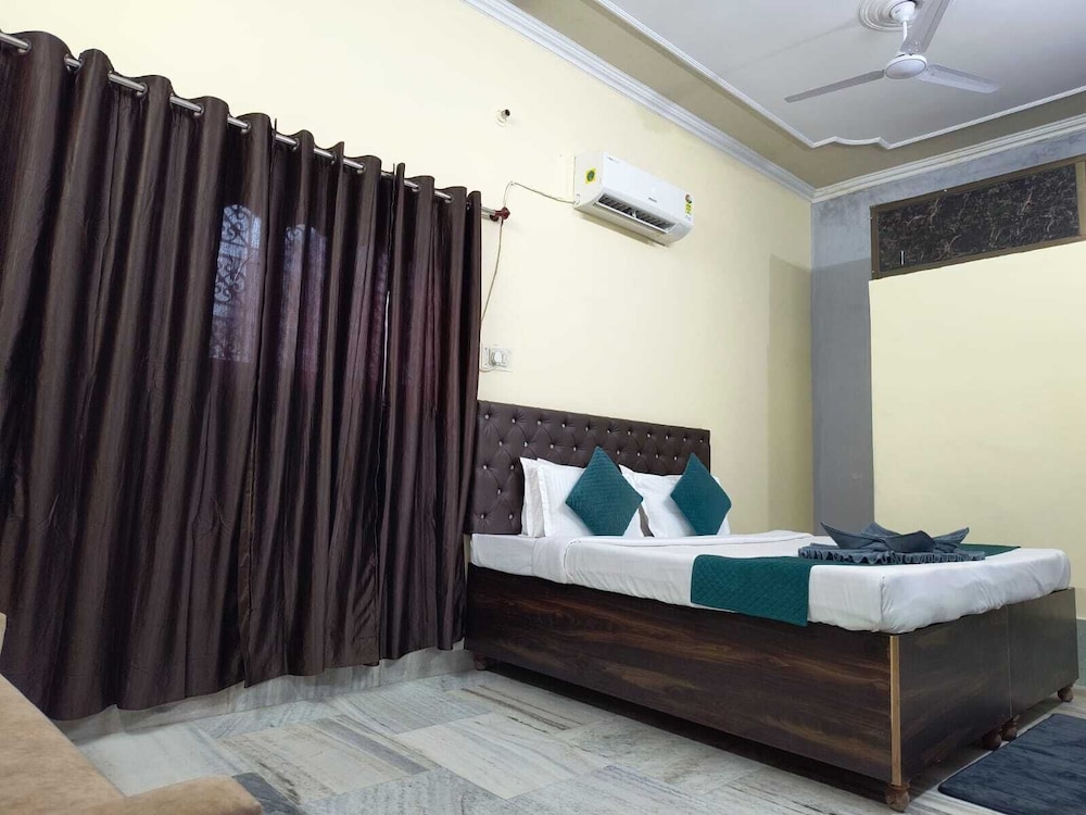 Hotel Kashi Paradise