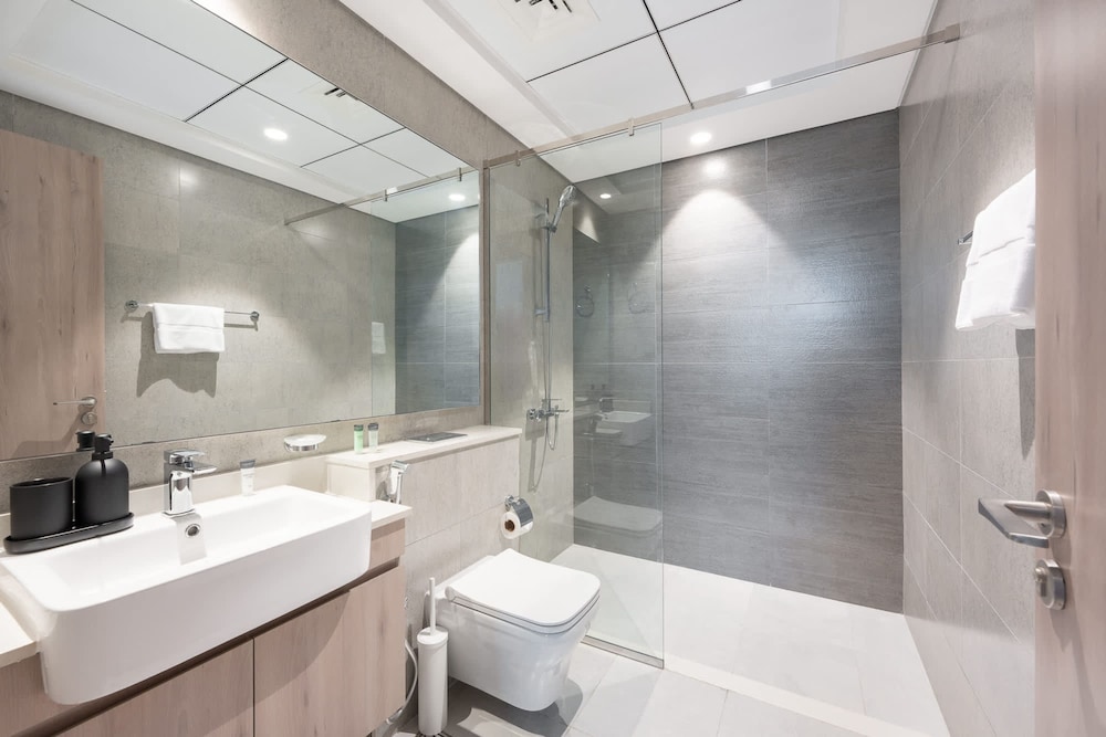 Modern Aesthetic 1-bedroom Apartment in Dubai Hills