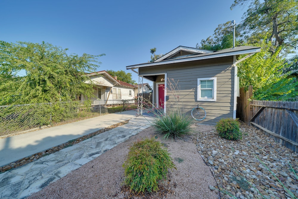 Walk to Alamodome! Pet-friendly Home w/ Yard