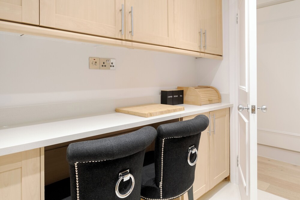 Luxury 2 Bedroom Oasis in Central London