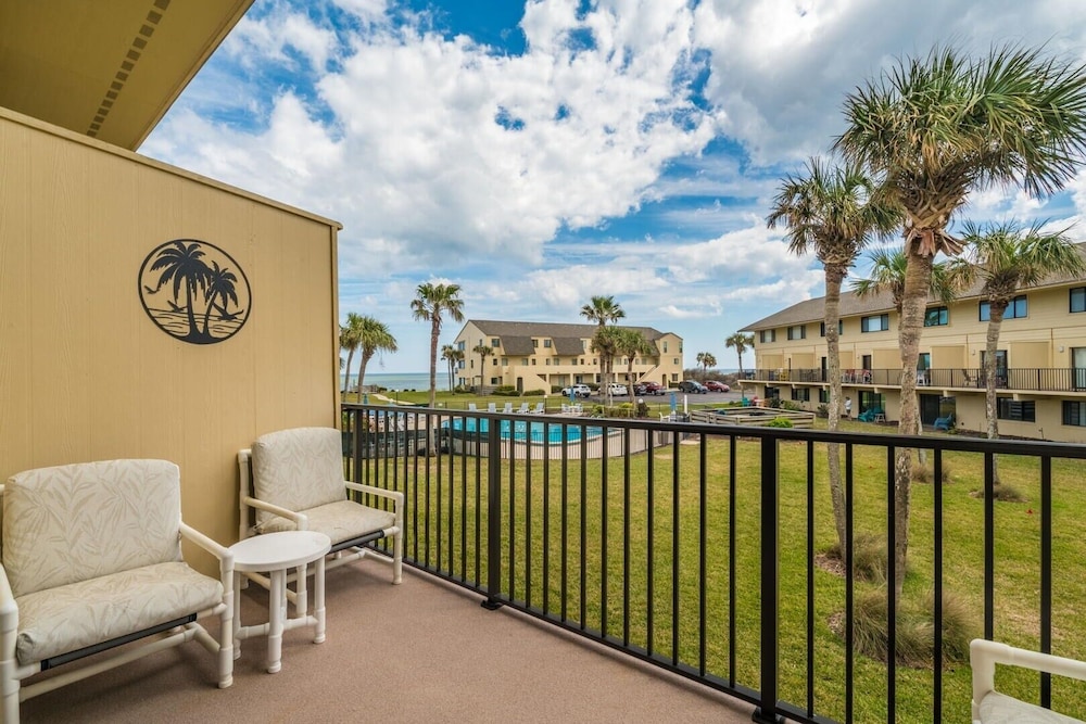 Blessed By The Sea Crescent Beach Activities 2 Bedroom Home