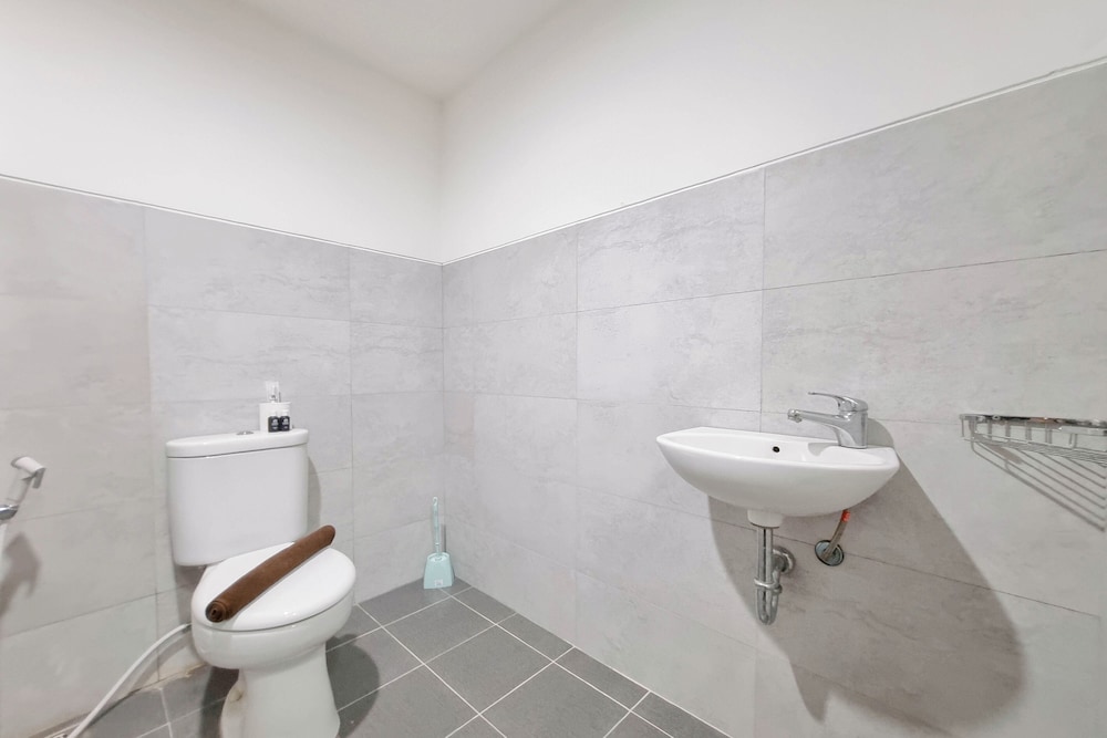 Spacious 2Br At Green Park Yogyakarta Apartment
