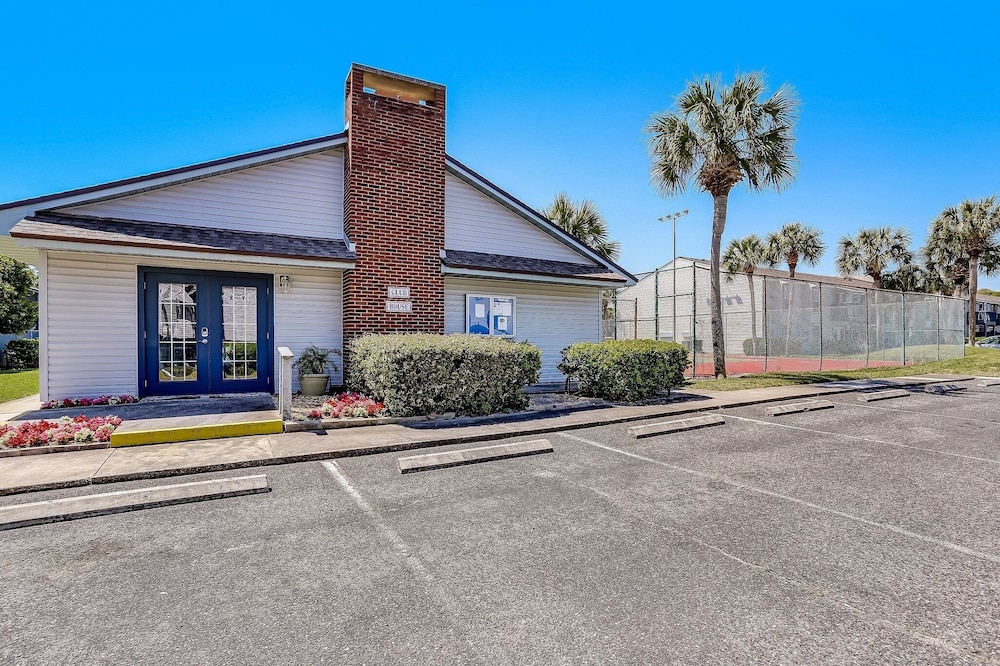 Fernandina Shores 6398 2 Bedroom Condo