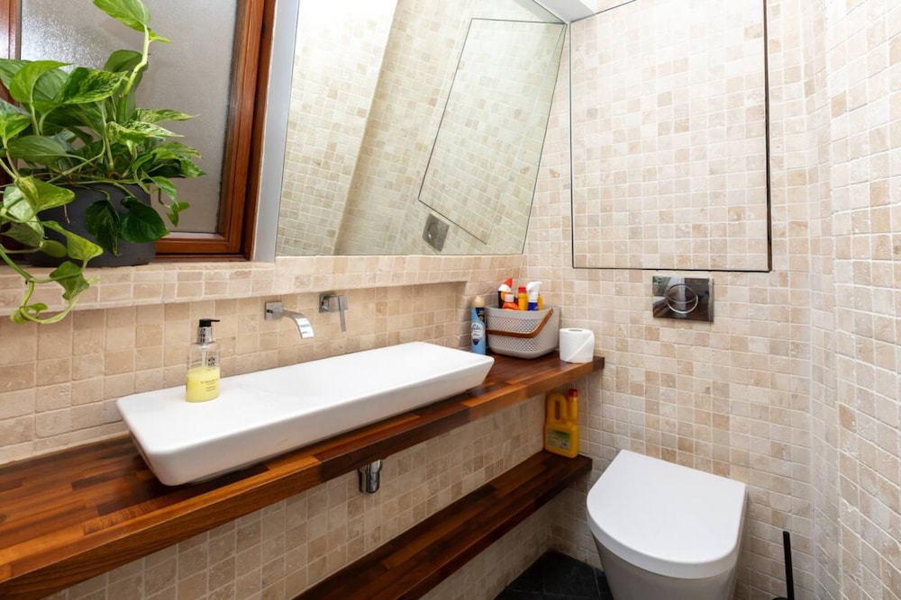 Bright & Stylish Loft Flat - Stoke Newington!