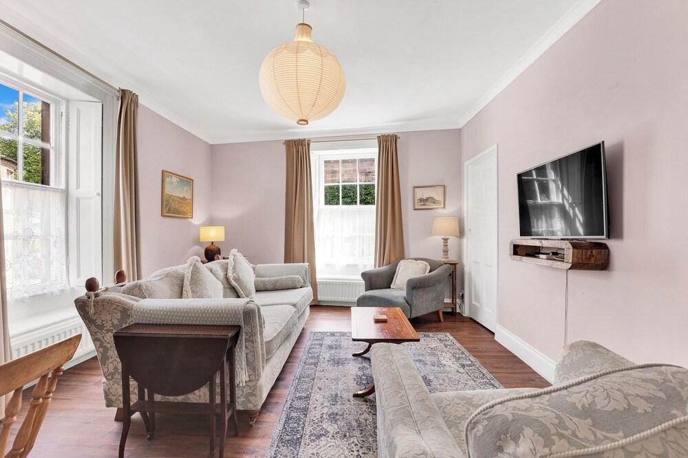 Learchild House - North East Escapes