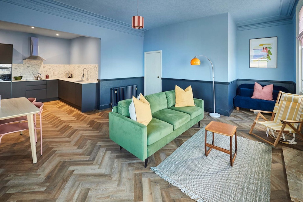 Host Stay 18 The Zetland