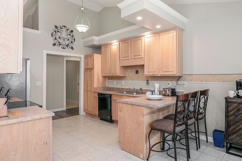 Happy Ours by Southern Vacation Rentals