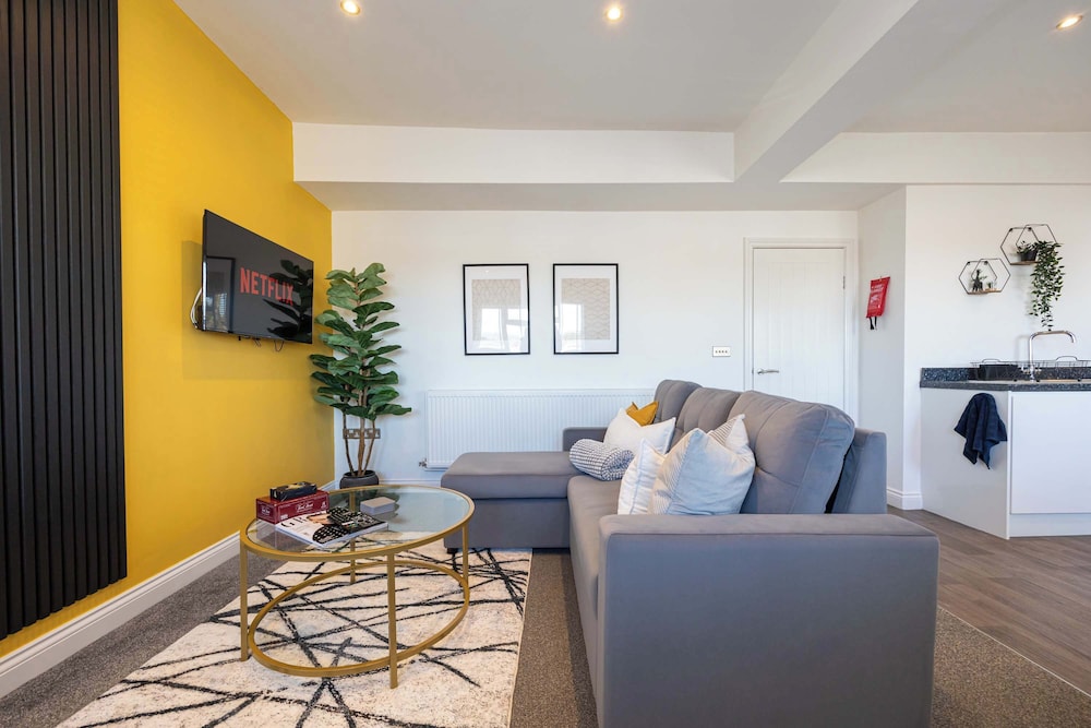 Cosy Apartment in the Heart of Sale