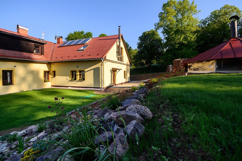 Villa Near Prkenny Dul With Sauna
