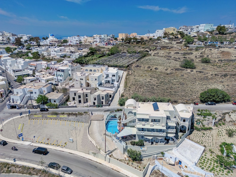 Erato Apartments
