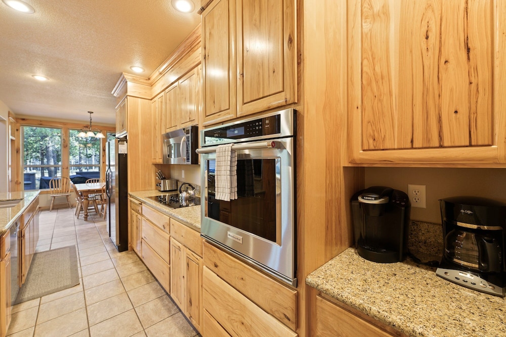 Poplar 16 5 Bedroom Home