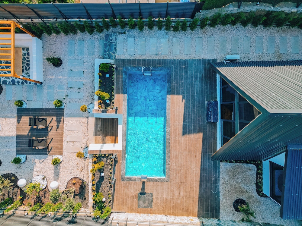Sun Valley Bungalow