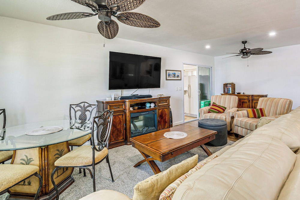 4 Mi to Dtwn Sarasota! Family Home w/ Pool Access