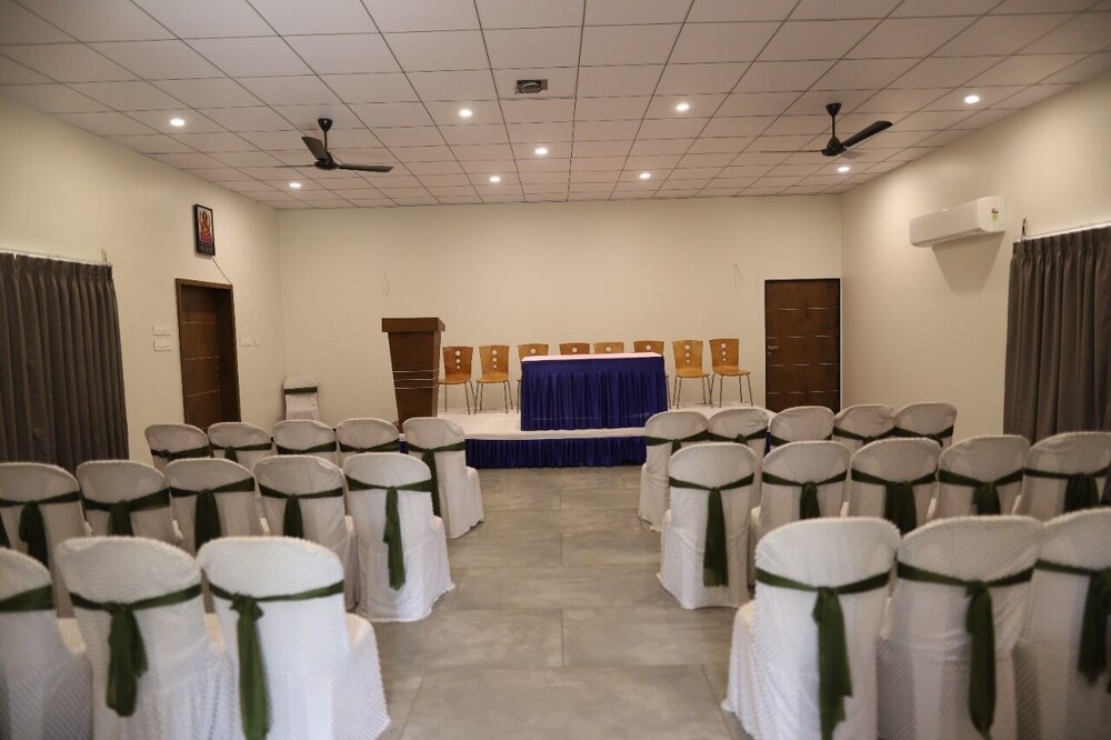 meeting & event spaces