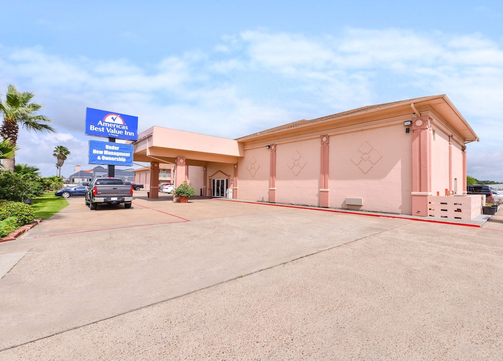 Americas Best Value Inn Clute Lake Jackson - Property Image 4