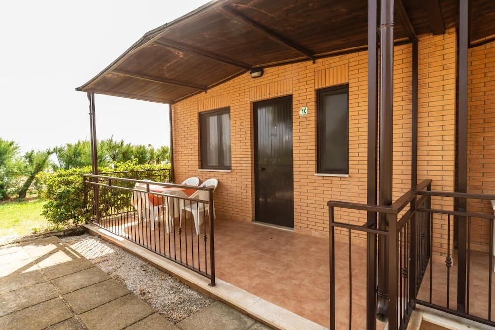 Diomedea Residence Village