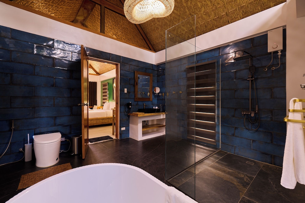 Casa Verde Cliff Resort and Spa
