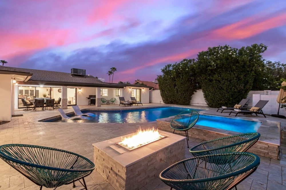 Tequila Time Retreat Custom Pool Spa Dogs OK