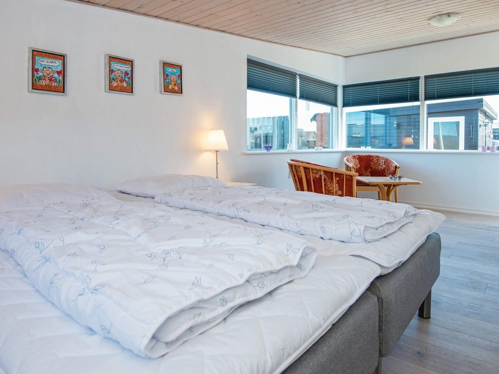8 Person Holiday Home in Ulfborg view 3