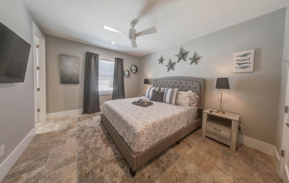 Villa Nautilus Steps Away From the Beach - New Lux 3 Story Pool Hot Tub Home With Elevator