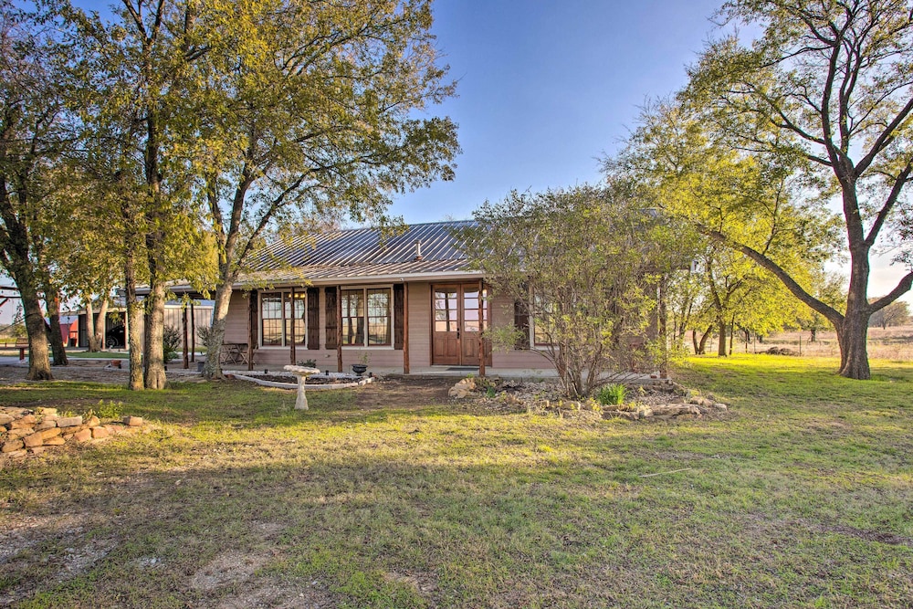 Gainesville Vacations - Charming Gainesville Retreat: Barn, Horses Welcome - Property Image 20